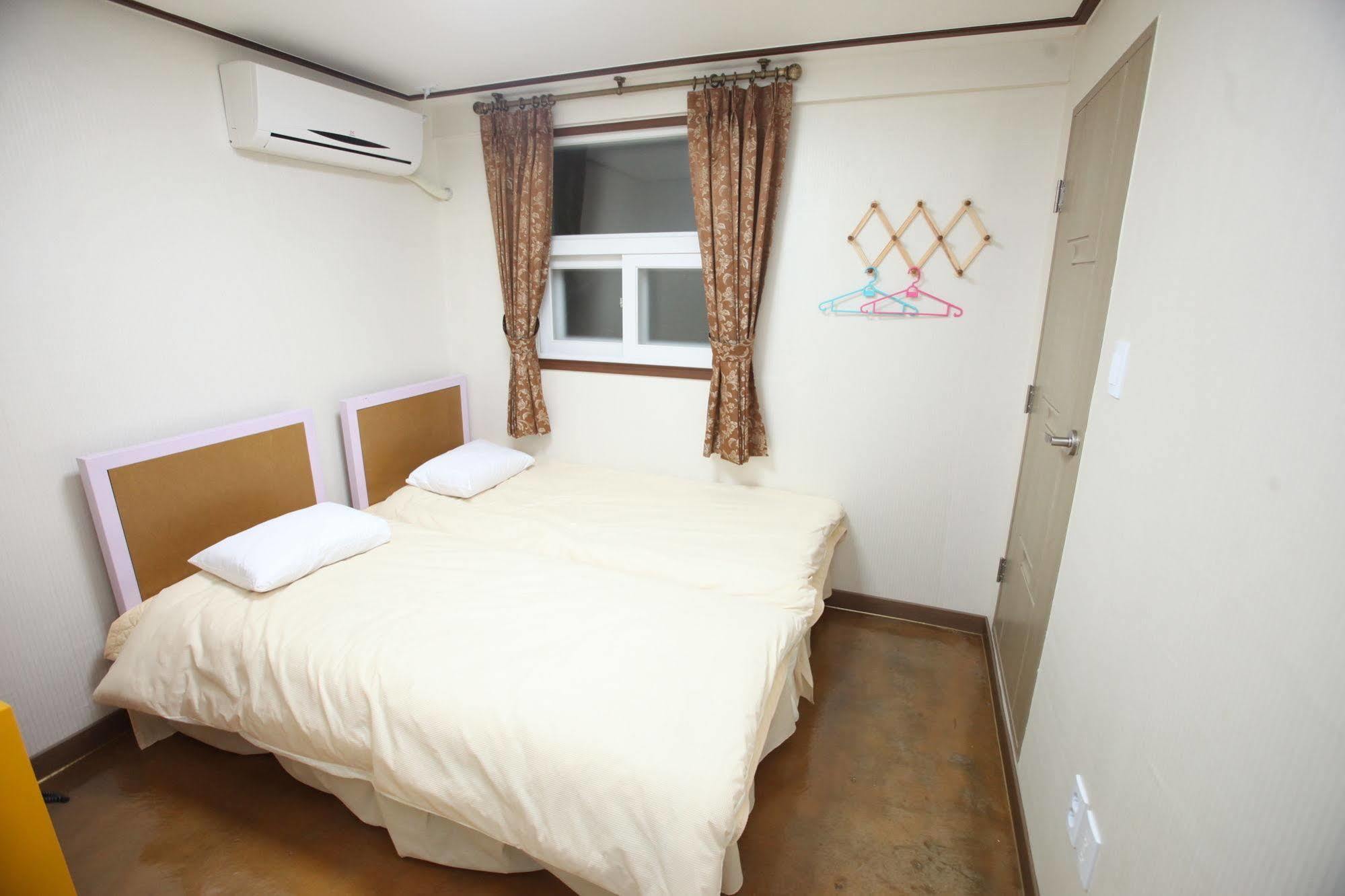 Kukje Myeongdong House Guest house Seoul
